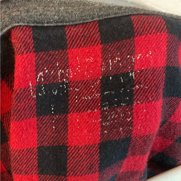 Latched mama - Picture 3 of 3